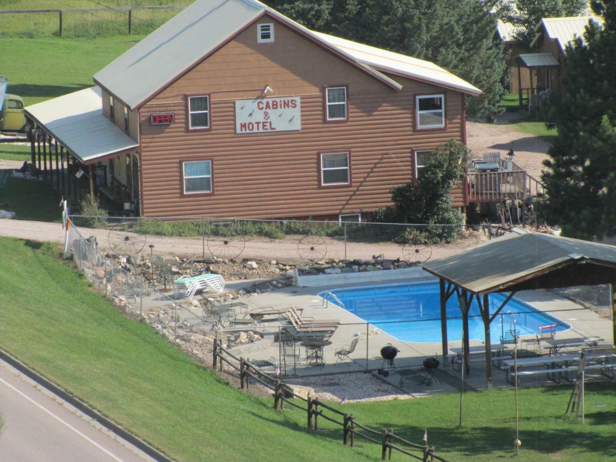Black Hills Cabins At Quail'S Crossing Hill City Exterior photo