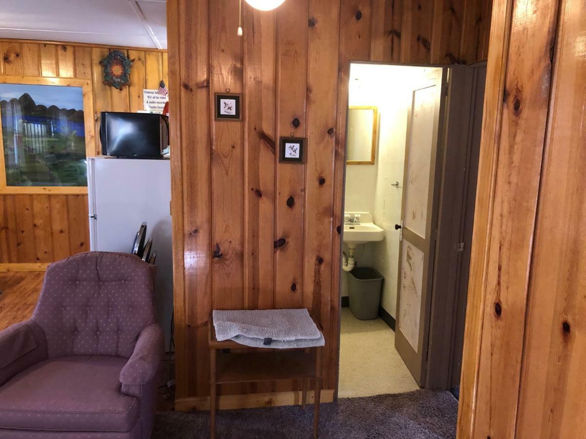 Black Hills Cabins At Quail'S Crossing Hill City Exterior photo