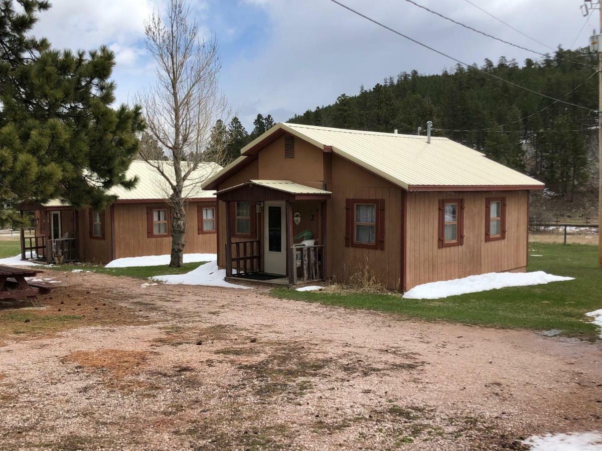 Black Hills Cabins At Quail'S Crossing Hill City Exterior photo